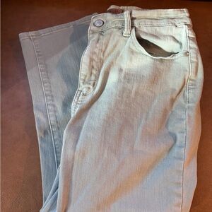 Judy Blue light Green Capri jeans